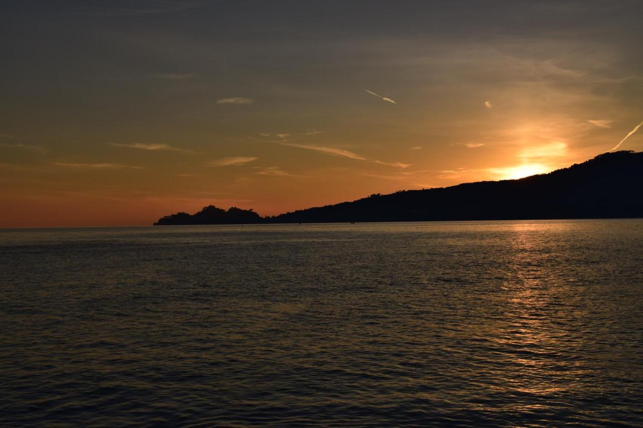 Villa Il Respiro Zoagli Luaran gambar